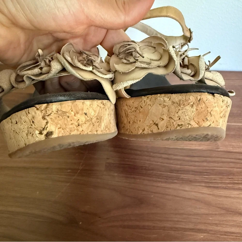 Salpy Beige Leather and Cork Wedge Ankle Strap Heels Sandals, Flowers, size 8.5
